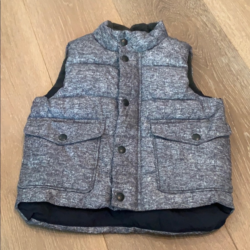 2T Gap Puffer Vest - Like new!